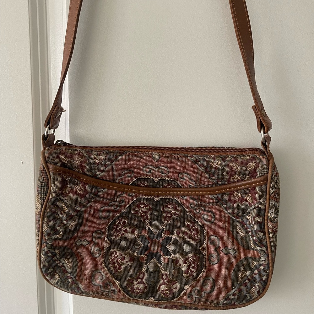 L.L. Bean Tapestry Shoulder Bag in Brown and Rust Tones